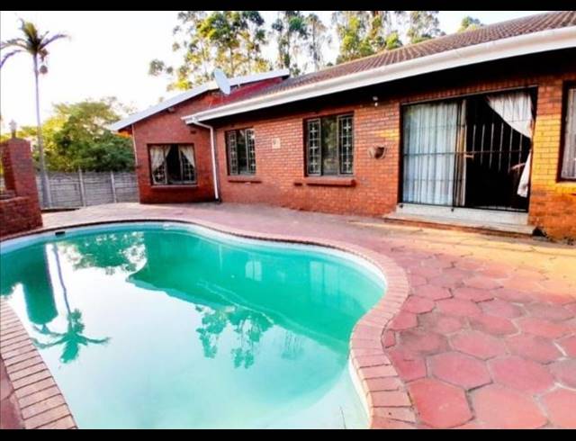 3 BEDROOM HOUSE FOR SALE IN VELD EN VLEI